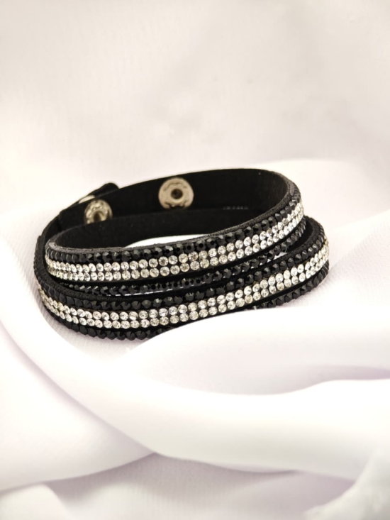 Pulsera cuerina con brillantes y broche color NEGRO-B1